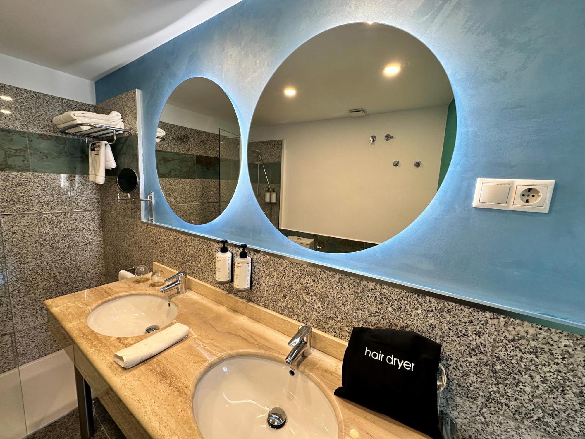 Antidoto Rooms Zocodover Check-In On Line Toledo Ngoại thất bức ảnh