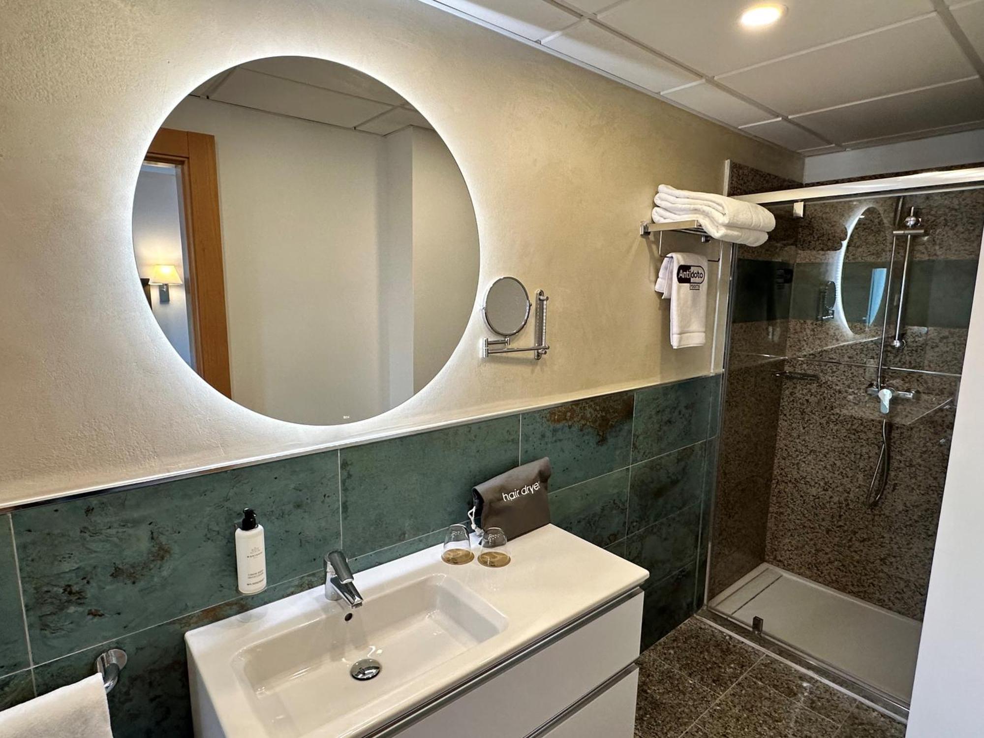 Antidoto Rooms Zocodover Check-In On Line Toledo Ngoại thất bức ảnh