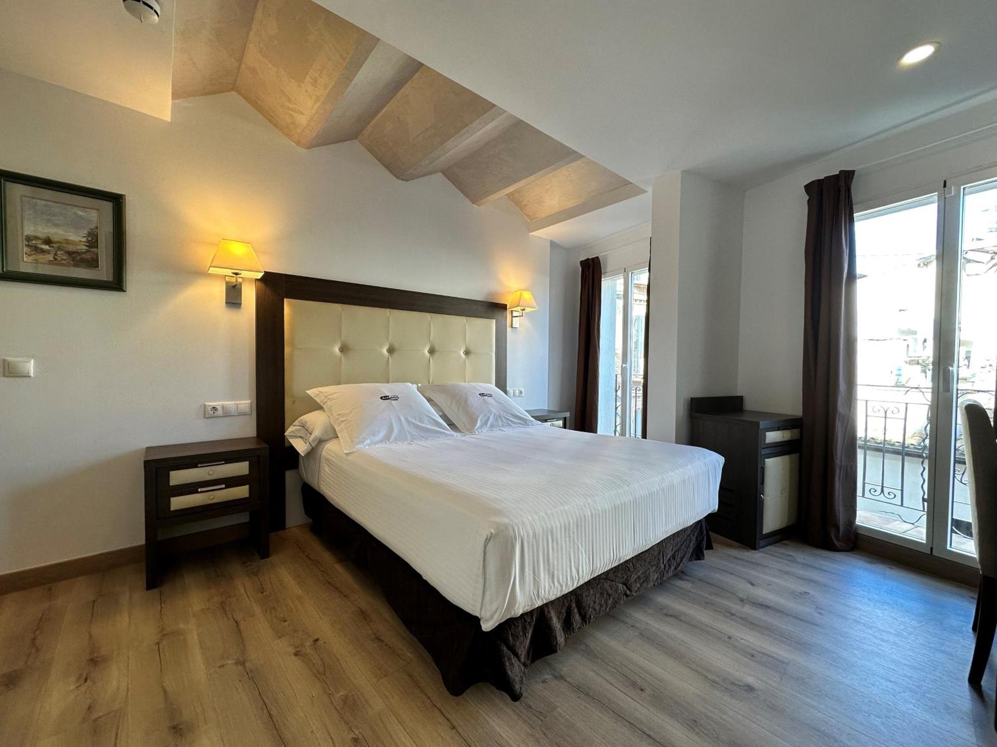 Antidoto Rooms Zocodover Check-In On Line Toledo Ngoại thất bức ảnh